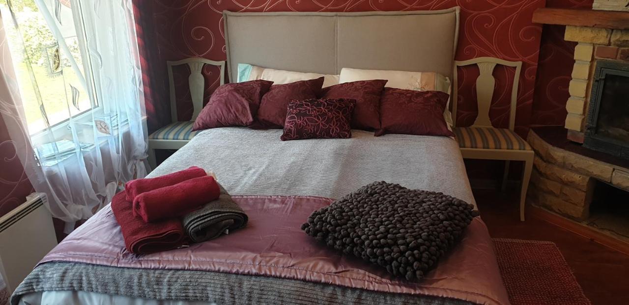 Martin Guest House Ventspils Bagian luar foto
