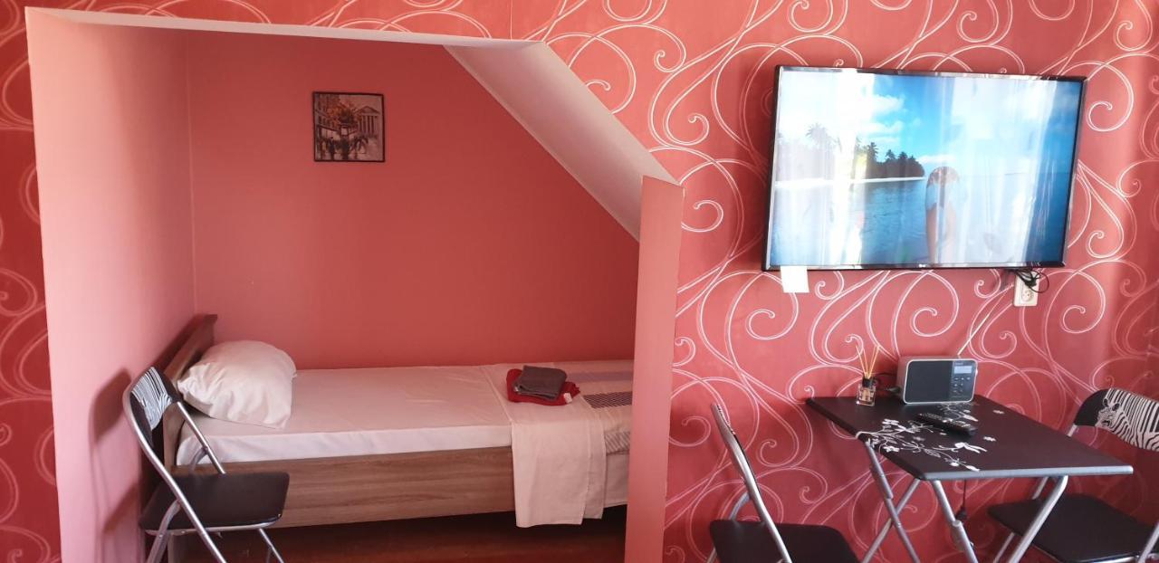 Martin Guest House Ventspils Bagian luar foto