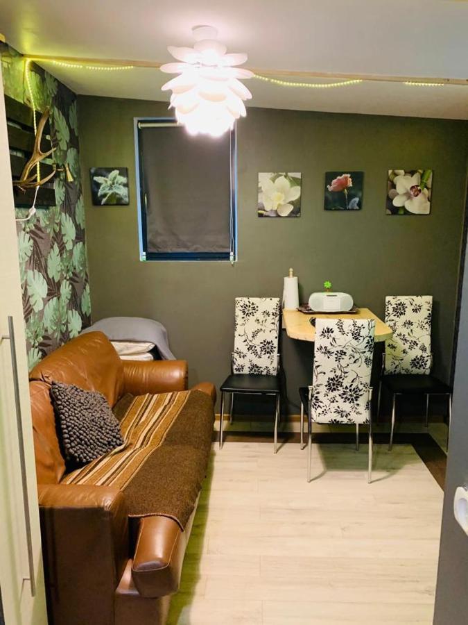 Martin Guest House Ventspils Bagian luar foto