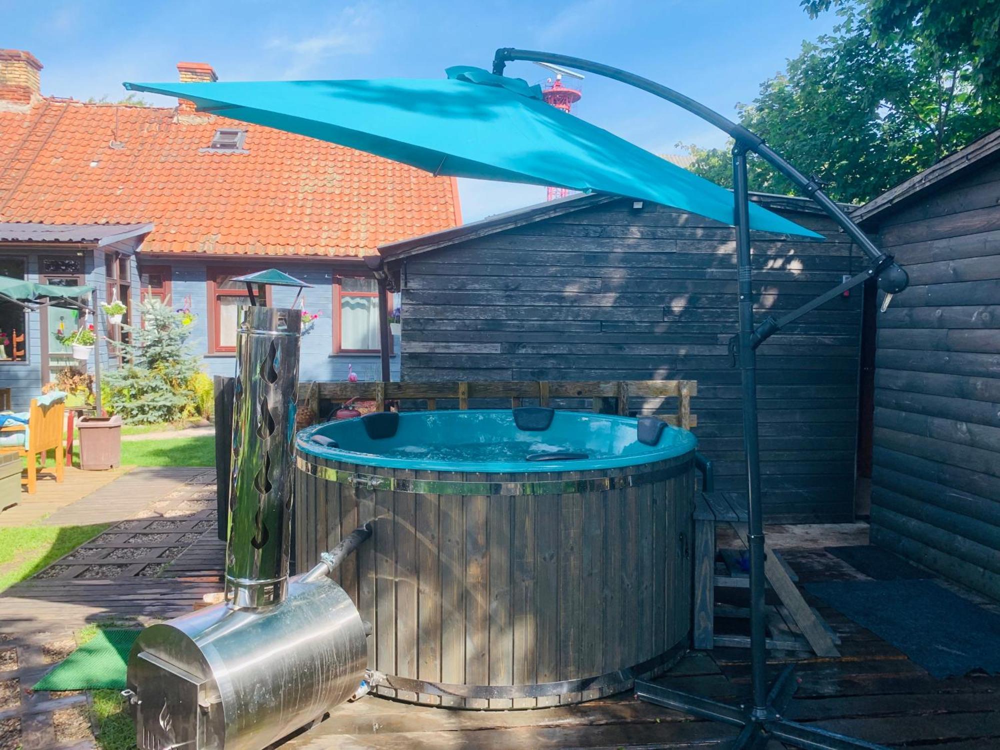 Martin Guest House Ventspils Bagian luar foto