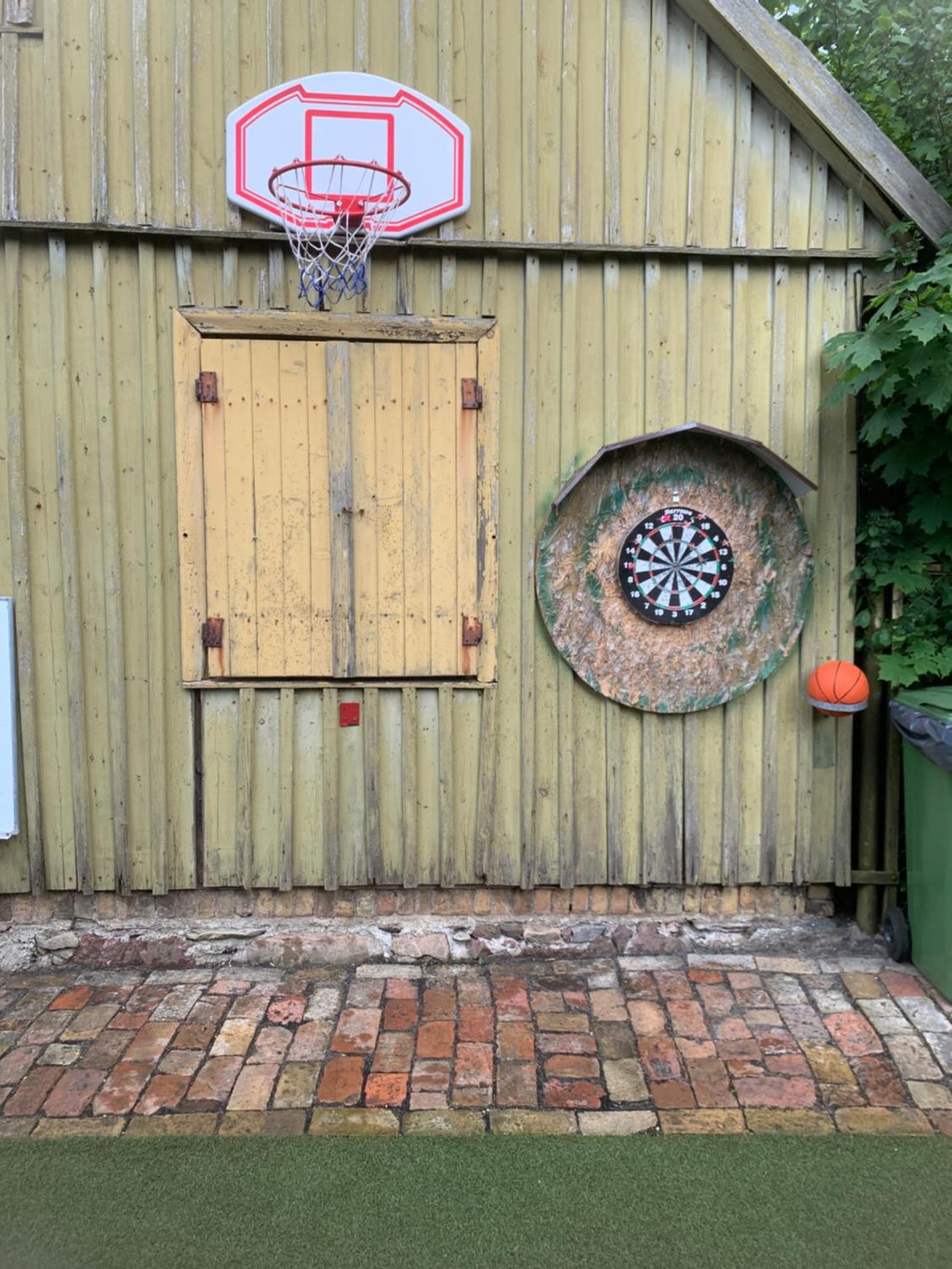 Martin Guest House Ventspils Bagian luar foto