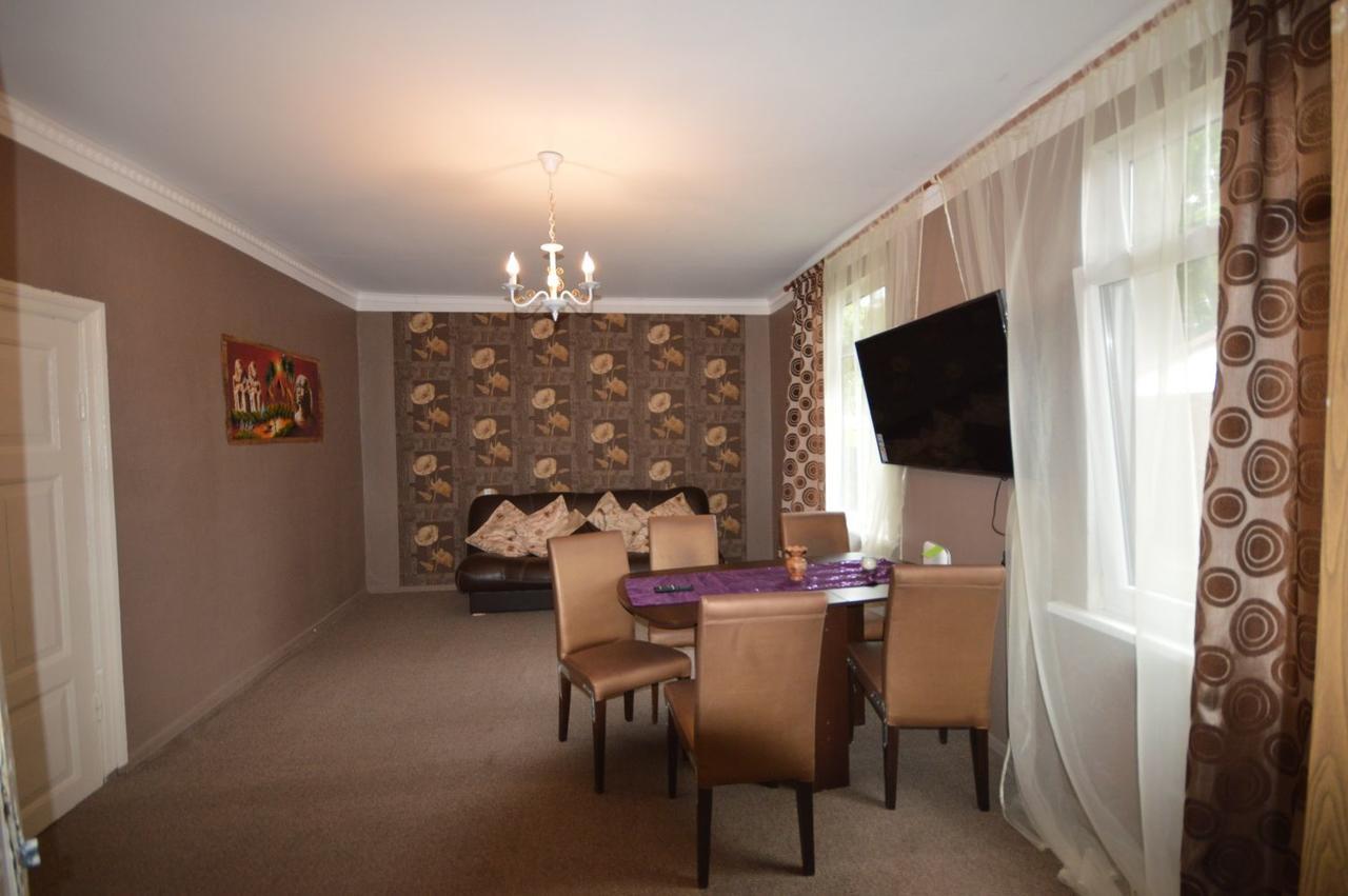 Martin Guest House Ventspils Bagian luar foto