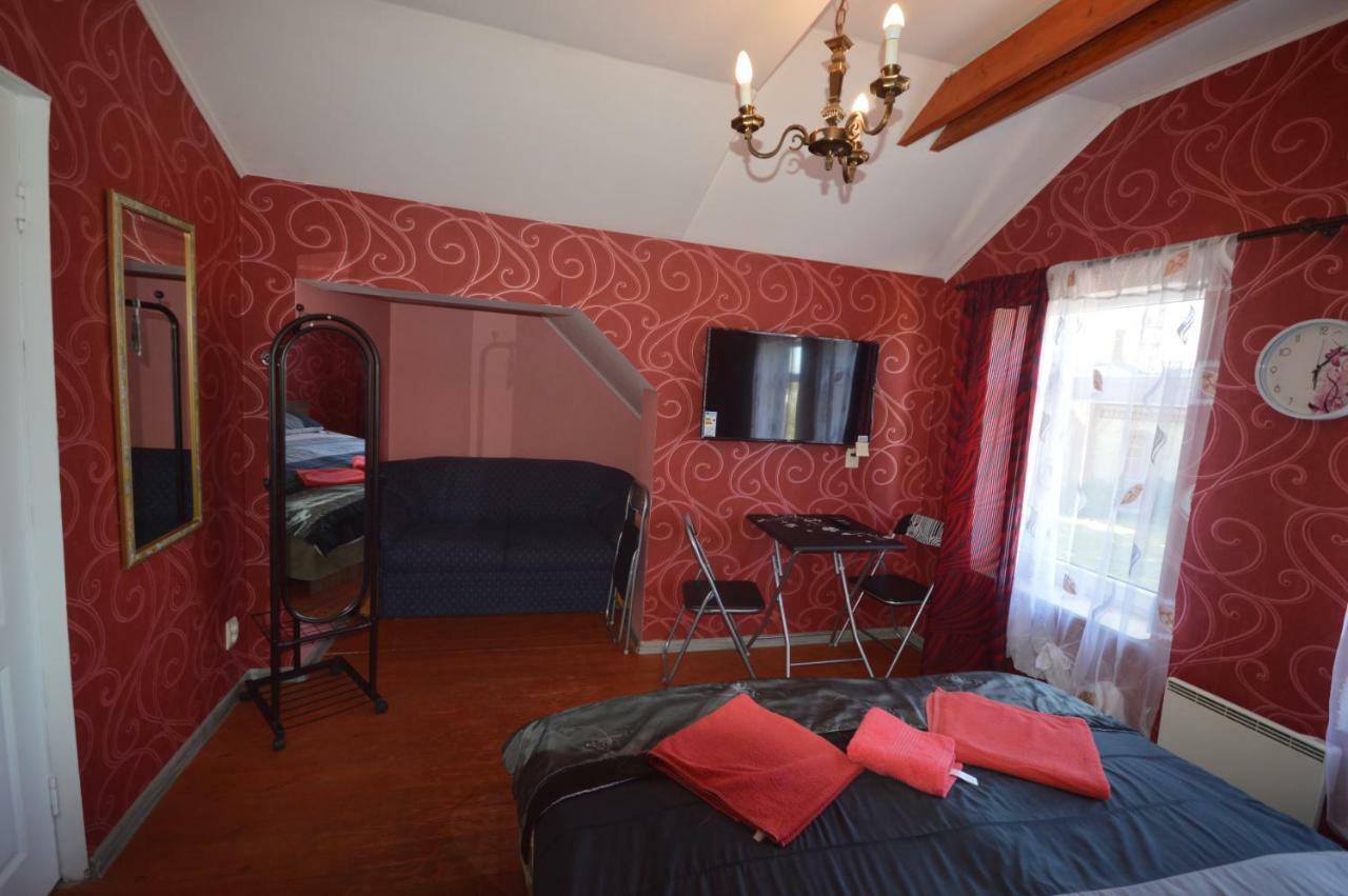 Martin Guest House Ventspils Bagian luar foto